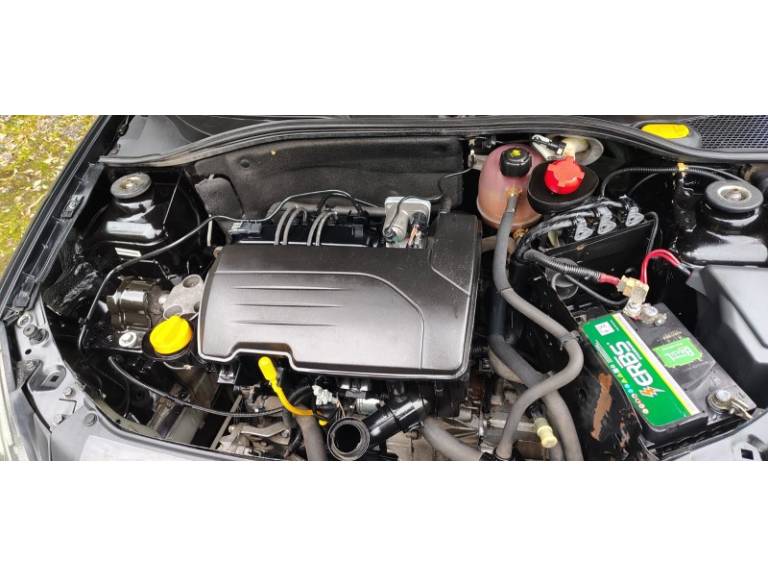 RENAULT - CLIO - 2010/2011 - Preta - Sob Consulta