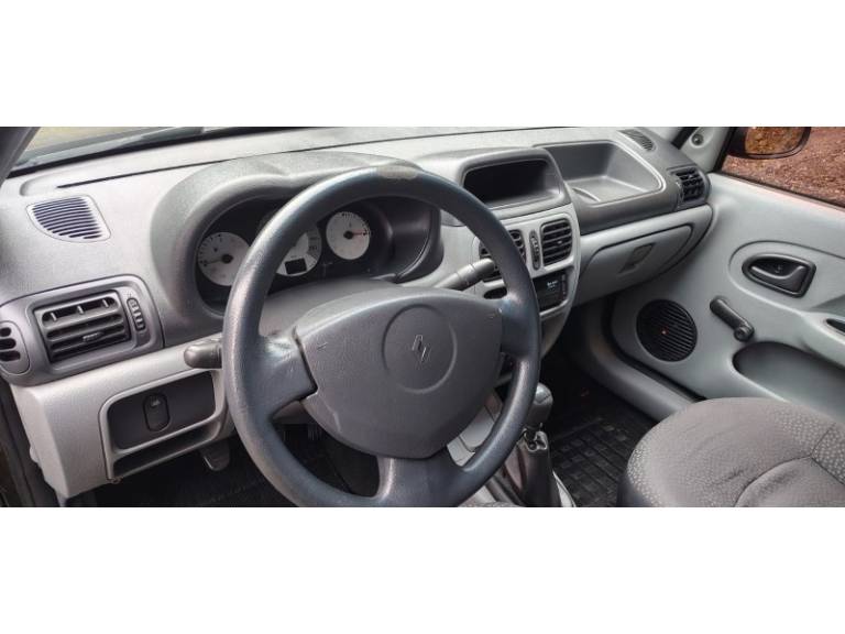 RENAULT - CLIO - 2010/2011 - Preta - Sob Consulta