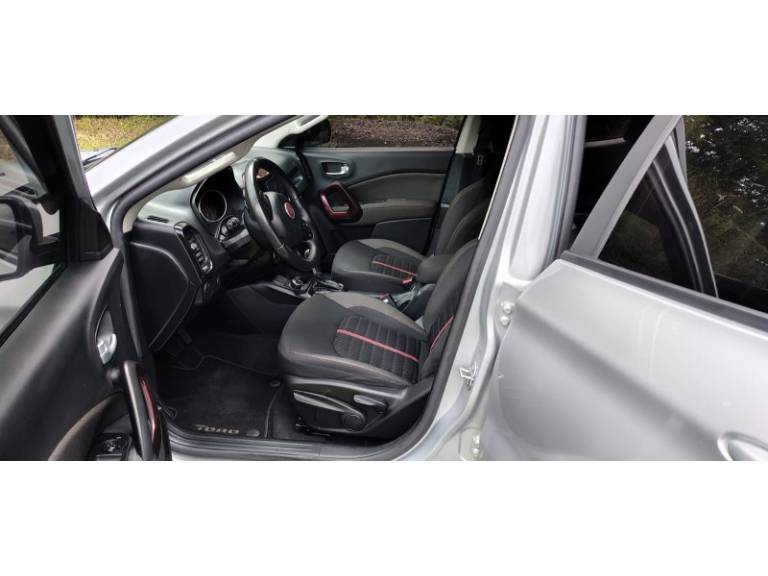 FIAT - TORO - 2018/2019 - Prata - R$ 109.000,00