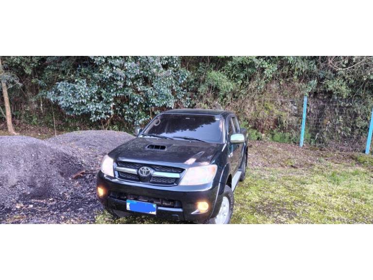 TOYOTA - HILUX - 2006/2006 - Preta - R$ 98.000,00