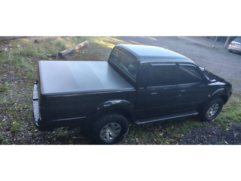 MITSUBISHI - L200 - 2006/2006 - Preta - R$ 58.500,00