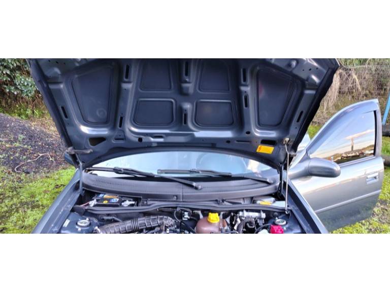 CHEVROLET - CLASSIC - 2012/2013 - Cinza - R$ 29.500,00