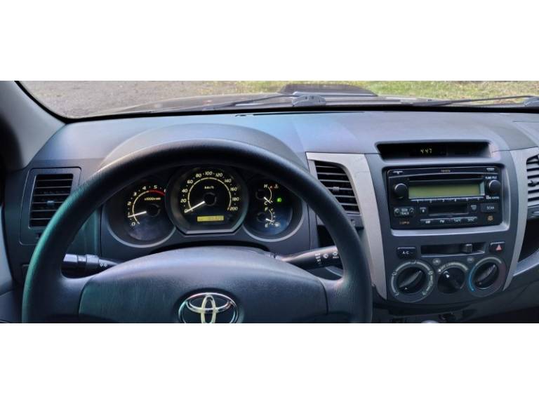TOYOTA - HILUX - 2006/2006 - Preta - R$ 98.000,00