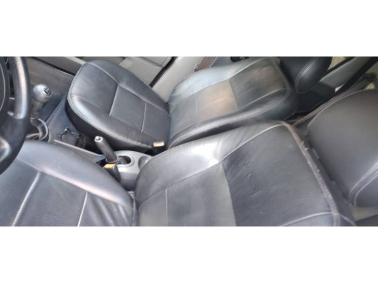 FORD - ECOSPORT - 2006/2006 - Prata - R$ 28.000,00