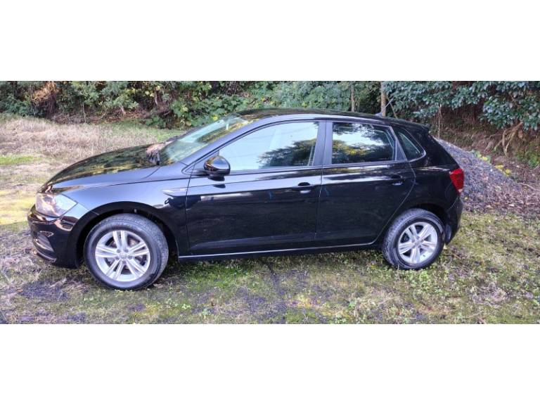 VOLKSWAGEN - POLO - 2018/2018 - Preta - R$ 65.500,00