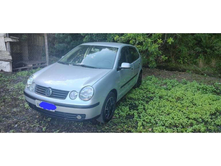 VOLKSWAGEN - POLO - 2002/2003 - Prata - R$ 23.800,00