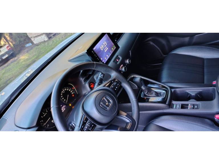 HONDA - HR-V - 2022/2023 - Branca - R$ 141.500,00