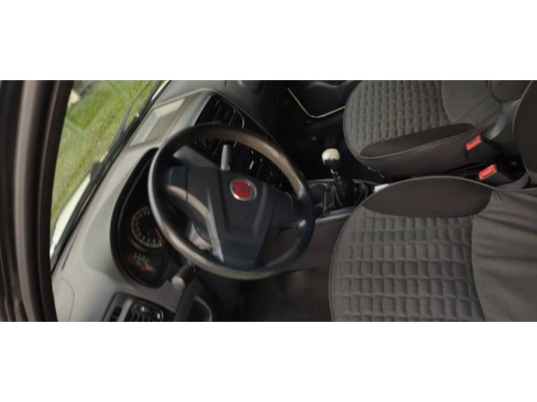 FIAT - STRADA - 2012/2013 - Branca - R$ 43.800,00