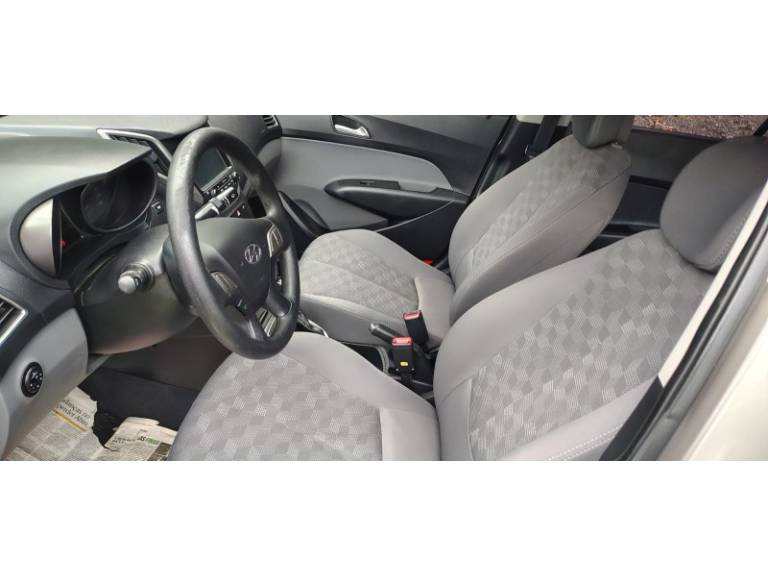 HYUNDAI - HB20 - 2018/2018 - Prata - R$ 63.500,00