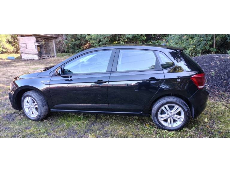 VOLKSWAGEN - POLO - 2018/2018 - Preta - R$ 65.500,00