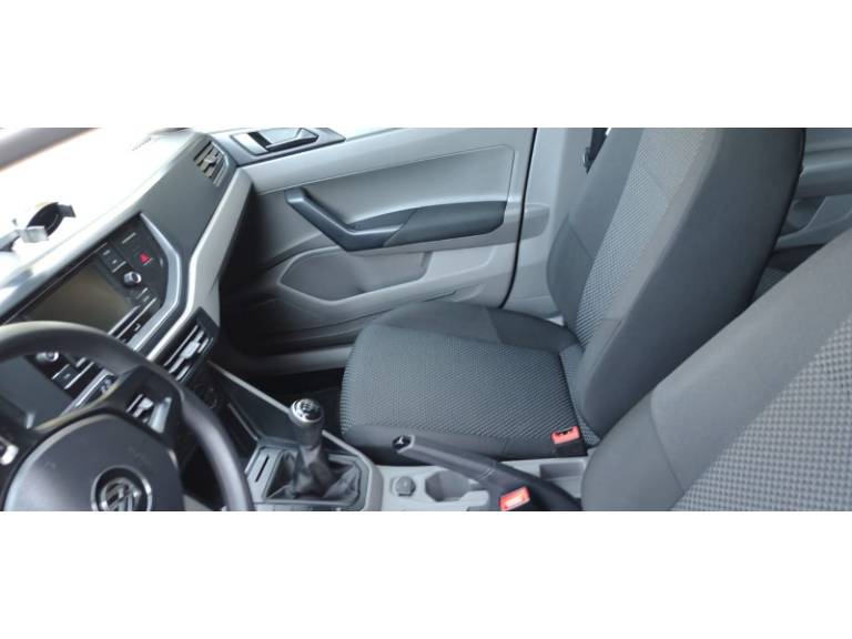 VOLKSWAGEN - POLO - 2018/2018 - Preta - R$ 65.500,00