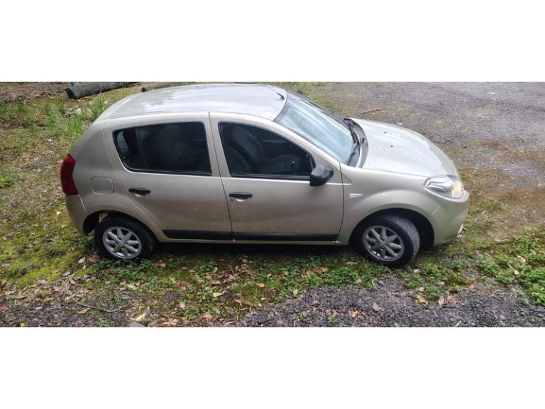RENAULT - SANDERO - 2013/2013 - Bege - R$ 31.000,00